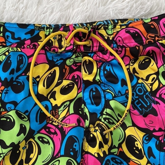 Y2K Iron Fist neon skull fighter trunks - Picture 5 of 7